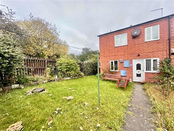 4 Bedroom Semi-detached House For Sale In Daniel Hill Street, Sheffield, S6