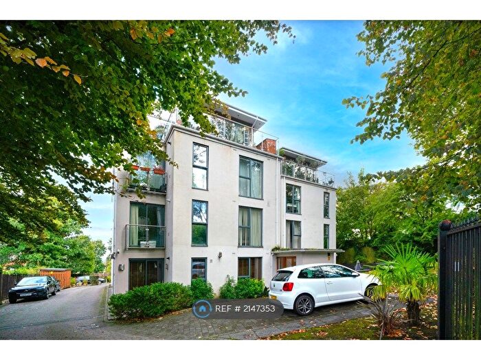 2 Bedroom Flat To Rent In Vantage Heights, London, SE23