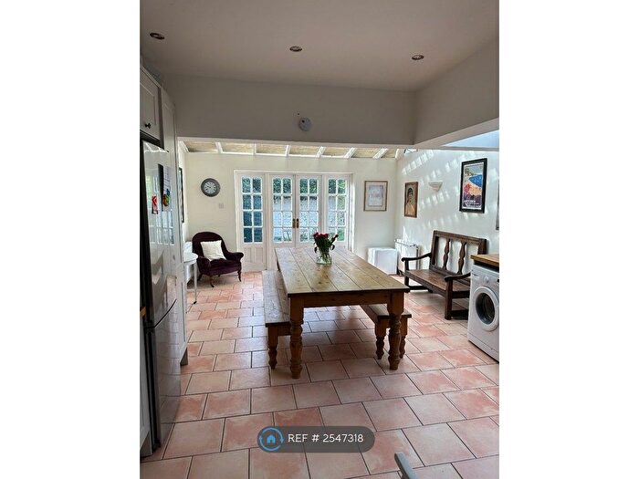 3 Bedroom End Of Terrace House To Rent In Windsor Road, Richmond, TW9