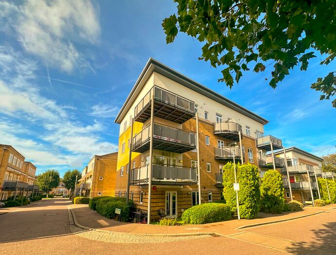 2 Bedroom Flat To Rent In Cassio Place, Watford, WD18