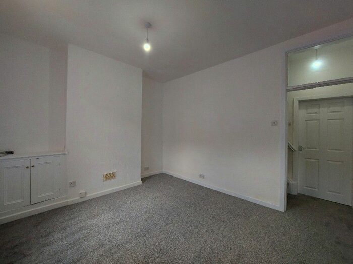2 Bedroom Terraced House To Rent In Waterbarn Street, Burnley, BB10