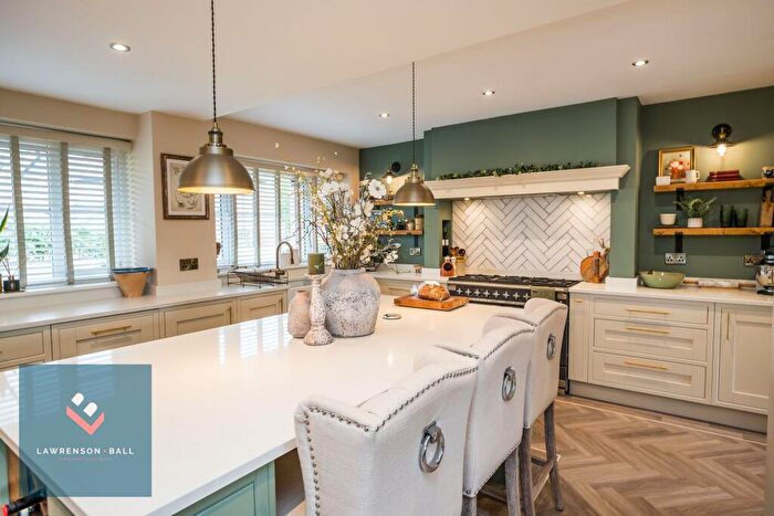 5 Bedroom Detached House For Sale In Balmoral Close, Cuddington, CW8