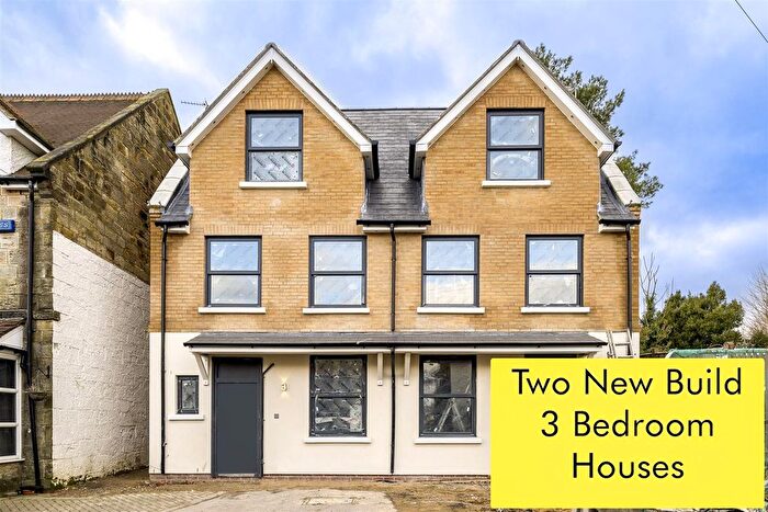 3 Bedroom Semi-Detached House To Rent In Whitehill Road, Crowborough, TN6
