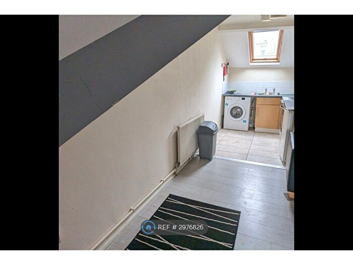 Studio To Rent In Hanover Street, Swansea, SA1