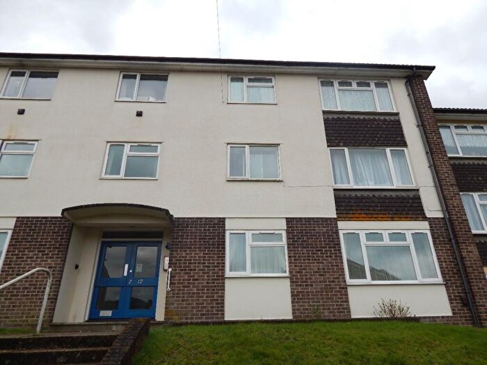 2 Bedroom Flat To Rent In George Street, Dover, CT17