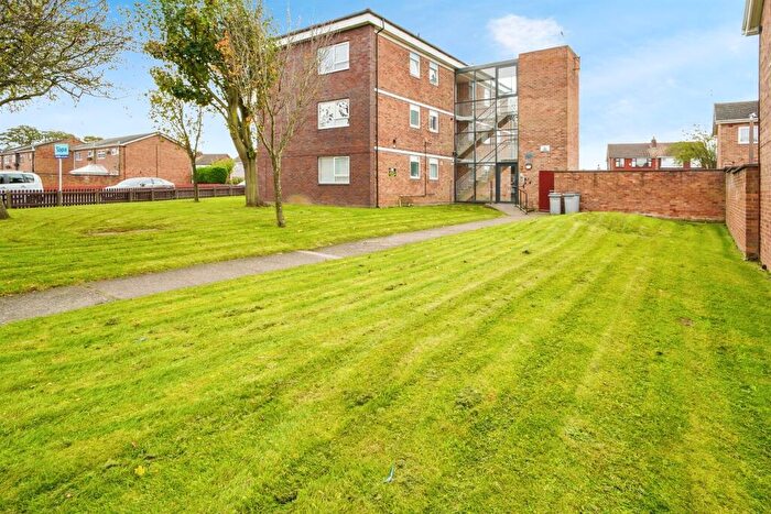 2 Bedroom Flat For Sale In Cherrytree Road, Wirral, CH46