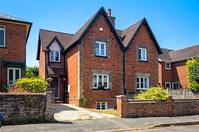 3 Bedroom Semi Detached House For Sale In Howard Road, Dorking, Surrey, RH4