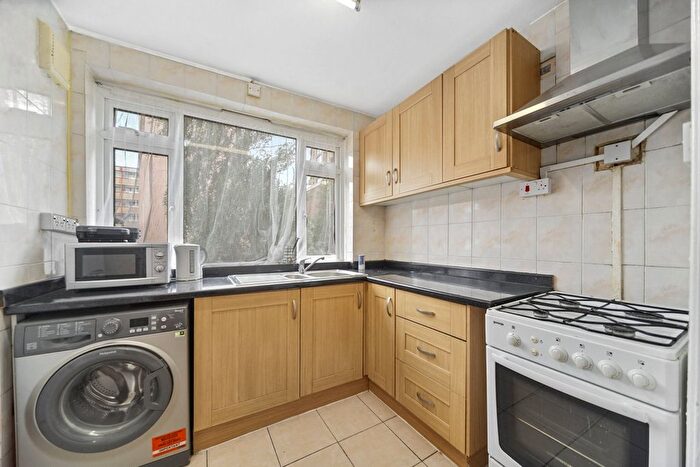 3 Bedroom Flat To Rent In Harrington Street, Camden, NW1