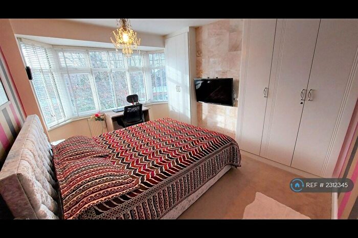 4 Bedroom Semi-Detached House To Rent In Cloonmore Avenue, Orpington, BR6