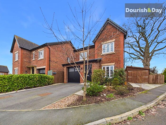 3 Bedroom Detached House For Sale In Orchard Avenue, Whitchurch, SY13