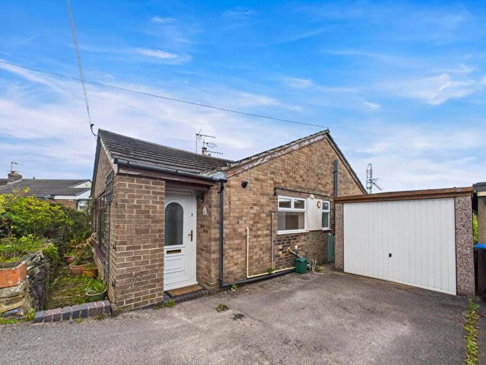2 Bedroom Semi-Detached Bungalow For Sale In Far Cross, Matlock, DE4