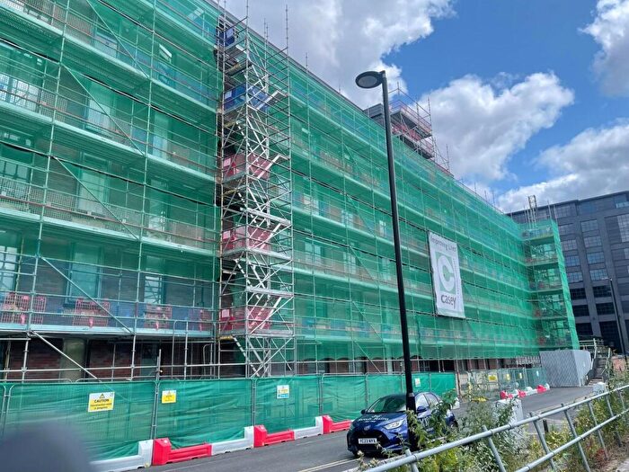 Apartment To Rent In Brewer Street, Manchester, M1