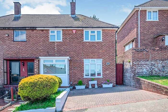 2 Bedroom Semi Detached House To Rent In Pilot Road, Rochester, Kent, ME1