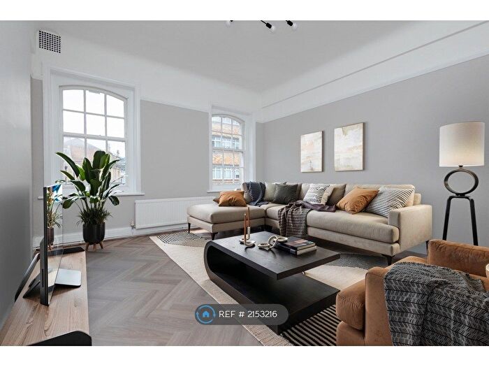 3 Bedroom Flat To Rent In Richmond Chambers, Bournemouth, BH2