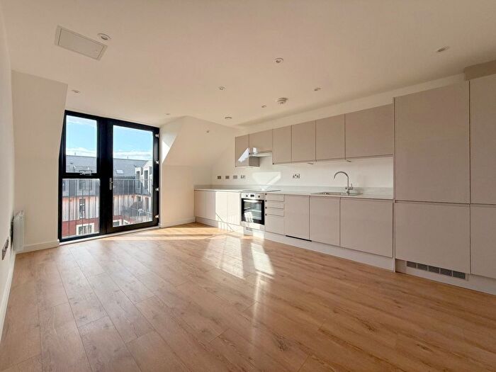 1 Bedroom Flat To Rent In Thackeray Lane, Godalming, GU7