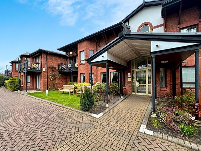 2 Bedroom Apartment For Sale In York Manor, Three Tuns Lane, Formby, L37