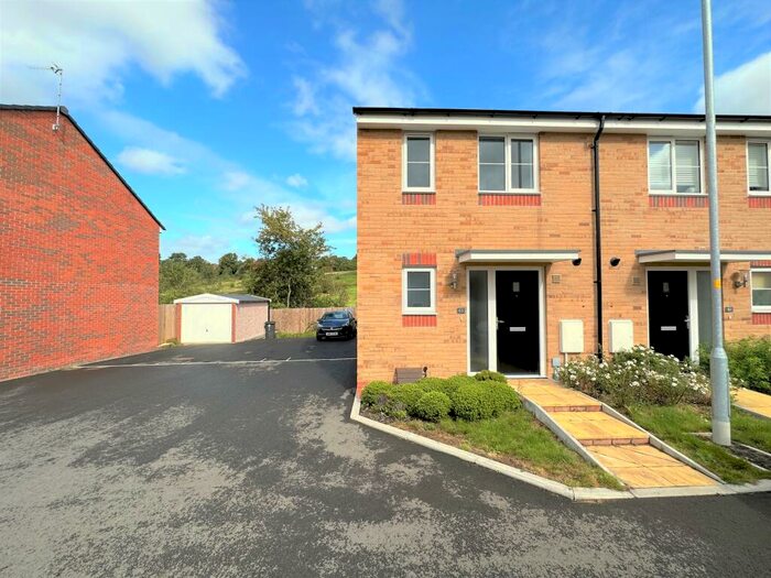 2 Bedroom Semi-Detached House To Rent In Homeleaze, Old Town, Swindon, SN1