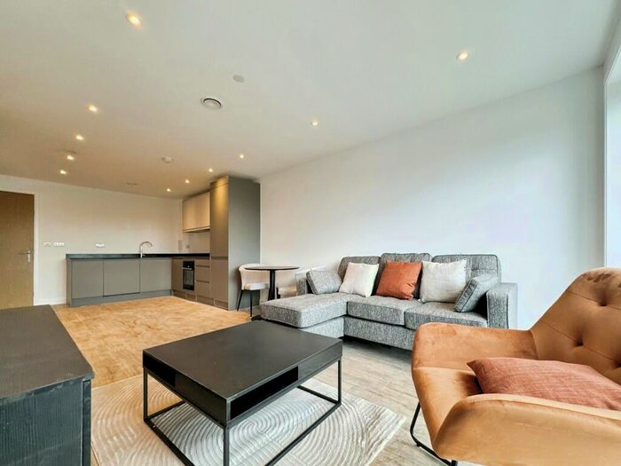 1 Bedroom Apartment To Rent In Phoenix, Saxton Lane, Leeds, LS9