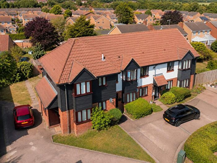 1 Bedroom Flat To Rent In Copperfields, Basildon, SS15