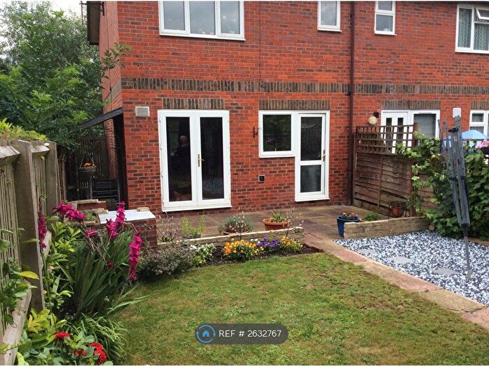 2 Bedroom End Of Terrace House To Rent In Towersey Way, Aylesbury, HP21