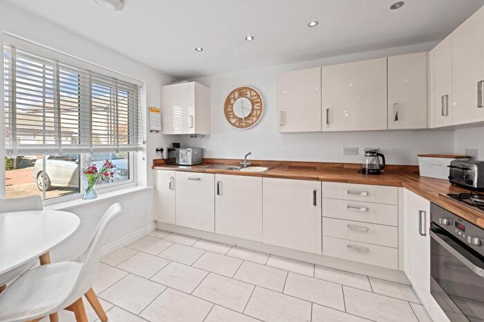 3 Bedroom Semi-Detached House For Sale In Kelburn Road, Orton Northgate, PE2