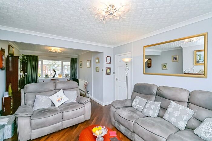 3 Bedroom Semi-Detached House For Sale In Orchard Drive, Barry, CF62