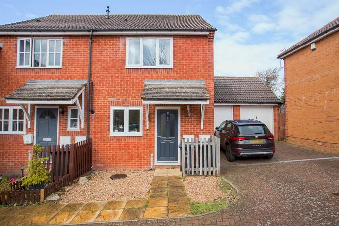 3 Bedroom Property To Rent In Chineham Way, Canterbury, CT1