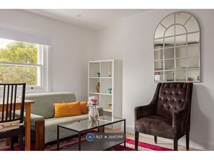 1 Bedroom Flat To Rent In Kensington High Street, London, W8