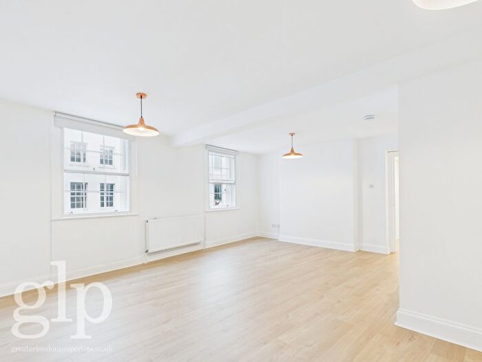 2 Bedroom Flat To Rent In Old Compton Street, London, Greater London, Soho, W1D