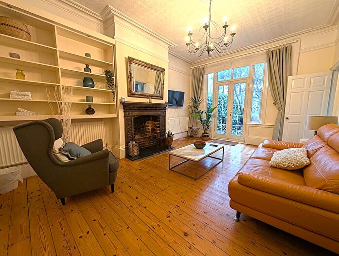 2 Bedroom Flat To Rent In Mount Road, Hendon, London, NW4