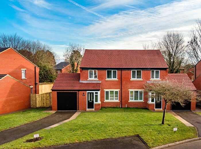 3 Bedroom Property To Rent In White Rose Close, Linton On Ouse, York, YO30