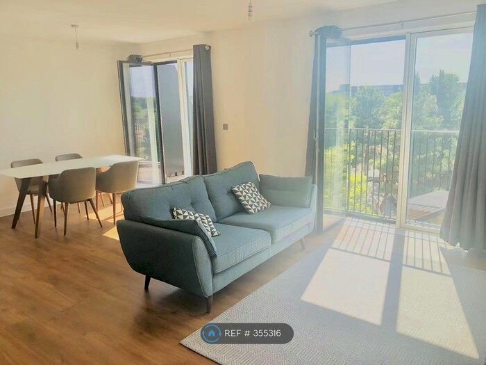 3 Bedroom Flat To Rent In Olympic Park Avenue, London, E20