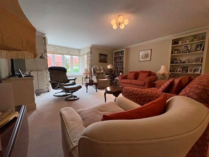 2 Bedroom Retirement Property For Sale In No. Pavilion Walk, Richmond Villages Letcombe Regis, South Street, Oxfordshire, OX12