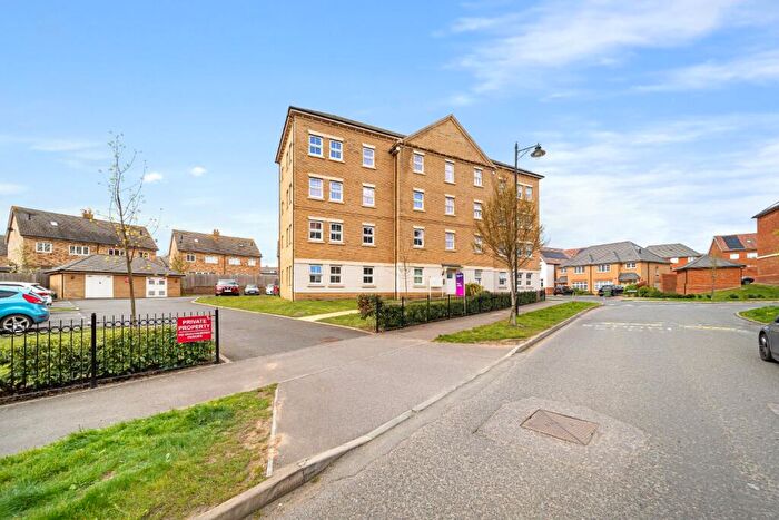 2 Bedroom Apartment For Sale In Ackers Drive, Weldon, Ebbsfleet Valley, Swanscombe, Kent, DA10