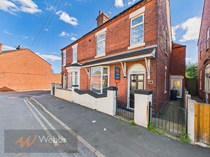3 Bedroom Semi-detached House For Sale In Clarendon Street, Bloxwich, Walsall, WS3