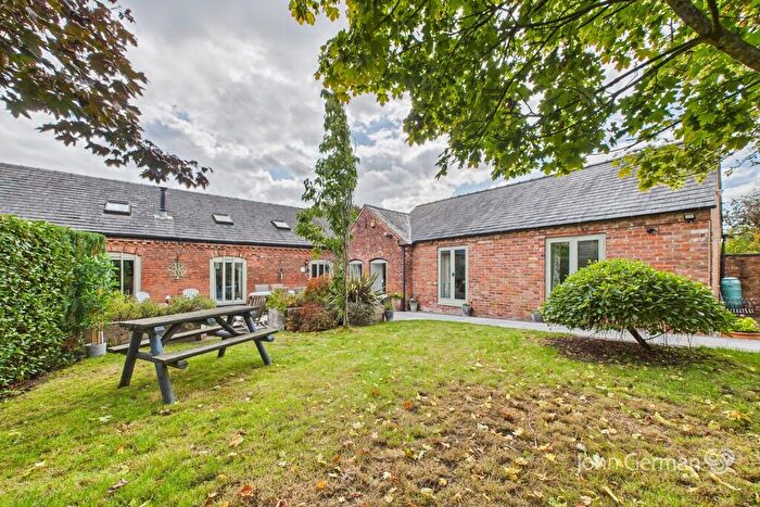 4 Bedroom Barn Conversion For Sale In Somersal Herbert, Ashbourne, DE6