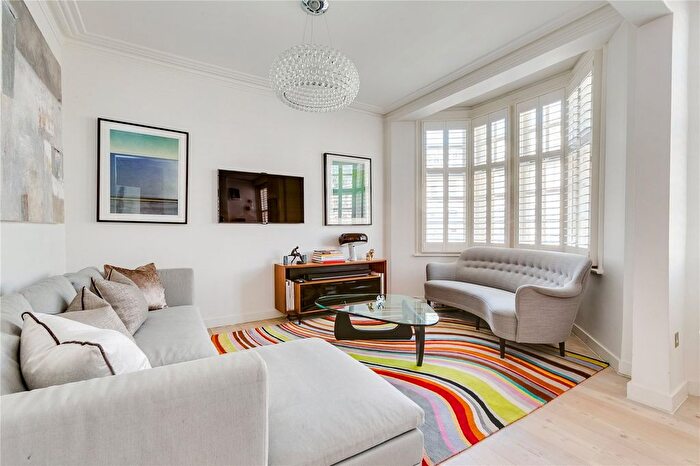 4 Bedroom Flat To Rent In Old Brompton Road, Earls Court, SW5