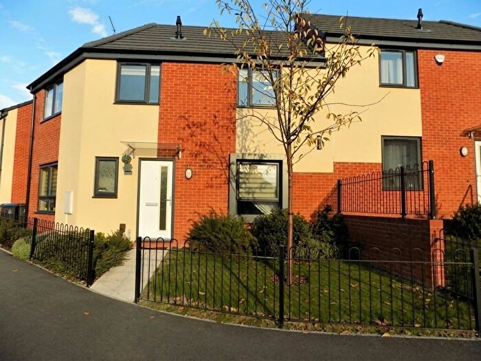 3 Bedroom Semi Detached House To Rent In Jersey Gardens, Nottingham, NG3