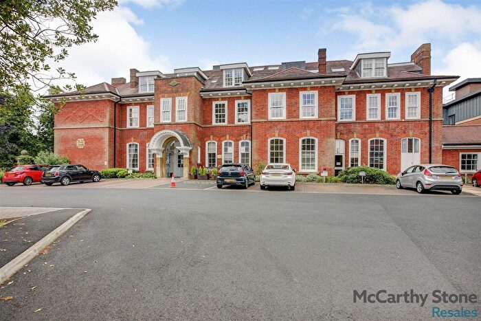1 Bedroom Flat For Sale In Kenton Road, Newcastle Upon Tyne, NE3