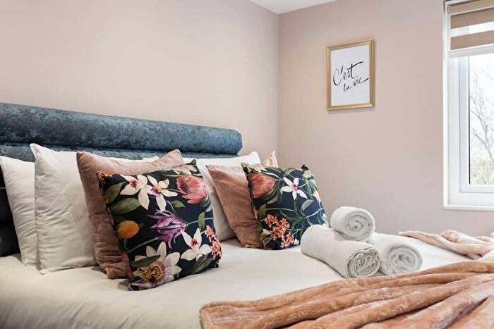 1 Bedroom Studio To Rent In Seven Sisters Rd, London, N15
