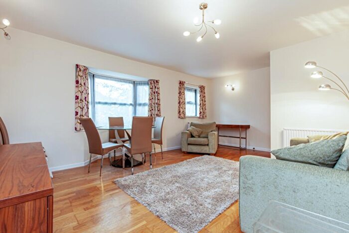 1 Bedroom Apartment To Rent In Banbury Road, Oxford, OX2