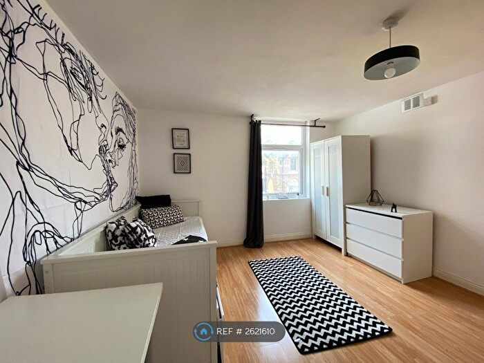 1 Bedroom Flat To Rent In Humberstone Gate, Leicester, LE1