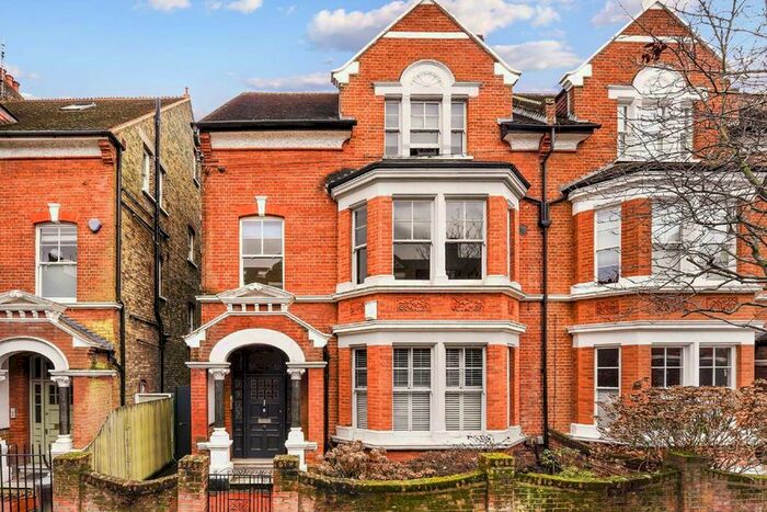 1 Bedroom Flat To Rent In Wexford Road, London, SW12