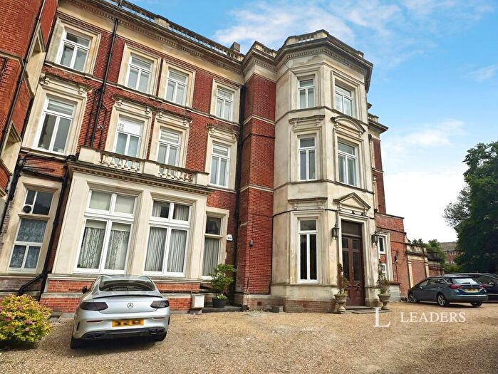 2 Bedroom Flat To Rent In Meads Road, Eastbourne, BN20