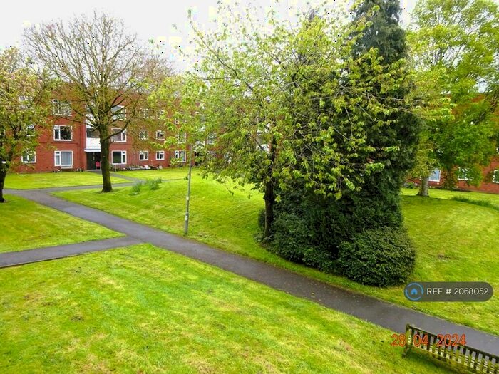1 Bedroom Flat To Rent In Everard Court, Nuneaton, CV11