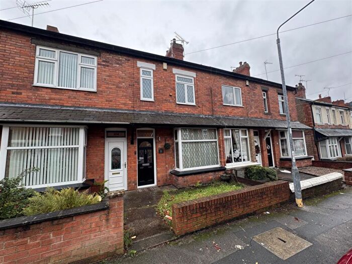 2 Bedroom Terraced House For Sale In Kilton Road, Worksop, S80