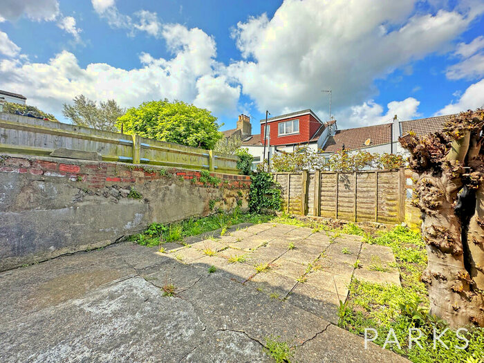 2 Bedroom End Of Terrace House To Rent In Lynton Street, Brighton, BN2