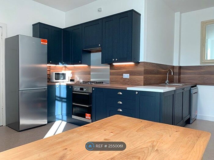 2 Bedroom Flat To Rent In Hart Street, Edinburgh, EH1