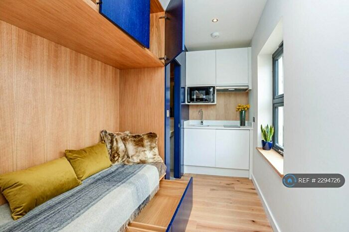 Studio To Rent In Gipsy Hill, London, SE19