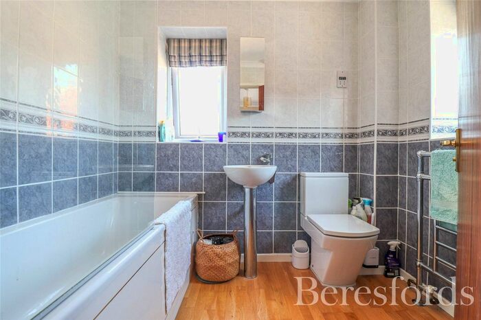 4 Bedroom Detached House For Sale In Long Croft, Takeley, CM22